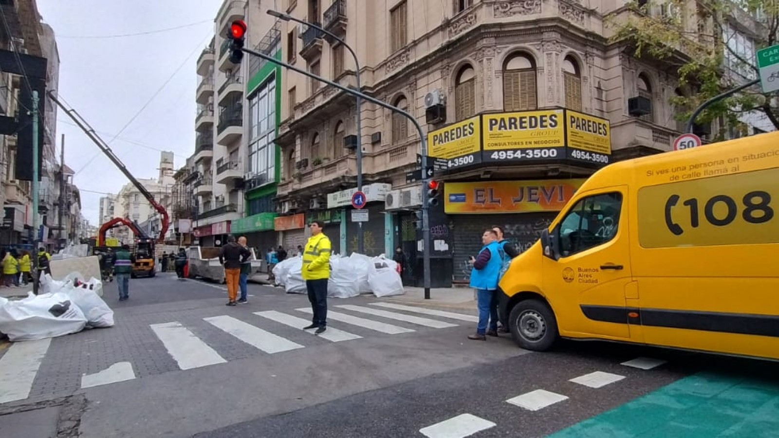 Desalojo de un edificio de Balvanera: fue denunciado más de 40 veces por los vecinos por hechos de inseguridad